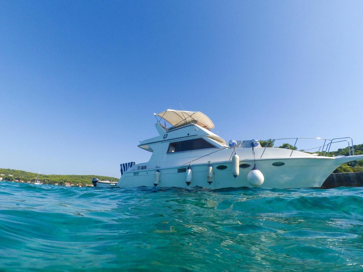 Luxury Apartment With Private Heated Pool Šibenik Exterior foto